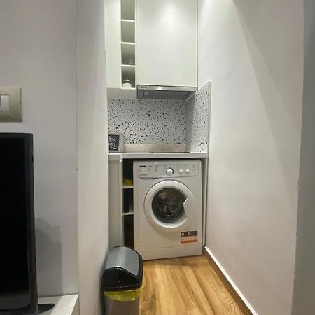 Luxury Apartment In Blloku Area Tirana Bagian luar foto
