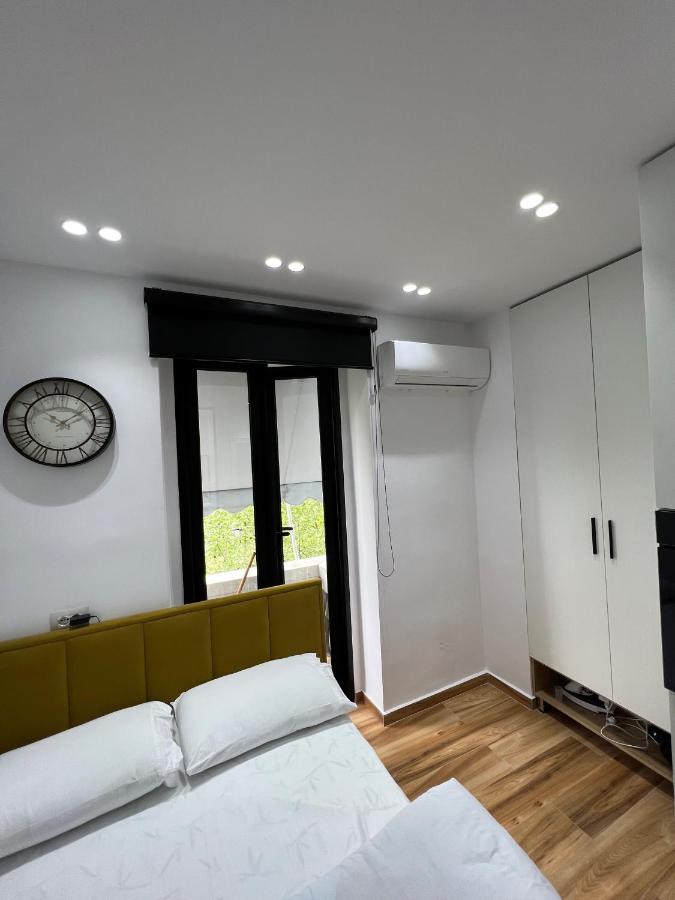 Luxury Apartment In Blloku Area Tirana Bagian luar foto