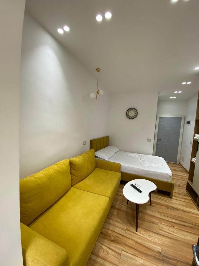 Luxury Apartment In Blloku Area Tirana Bagian luar foto