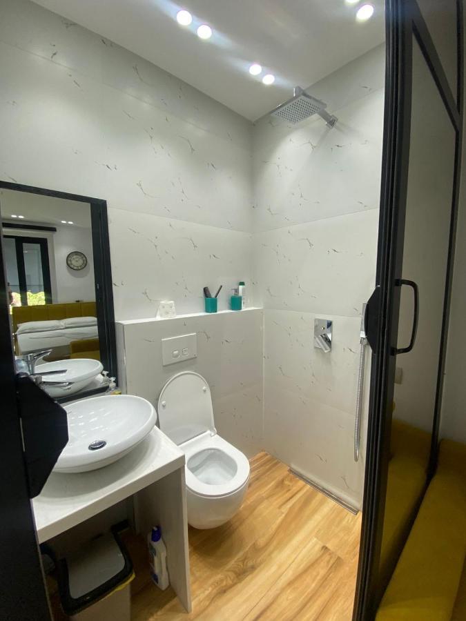 Luxury Apartment In Blloku Area Tirana Bagian luar foto