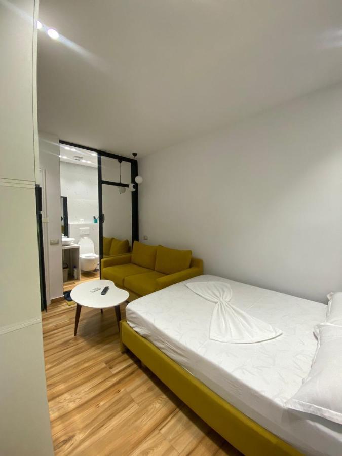 Luxury Apartment In Blloku Area Tirana Bagian luar foto