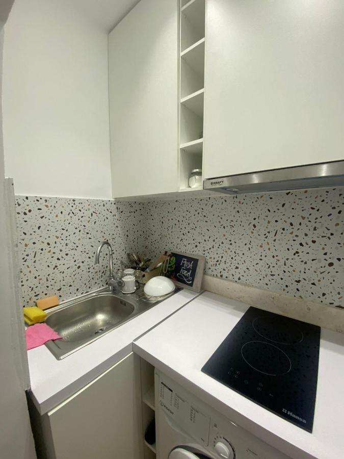 Luxury Apartment In Blloku Area Tirana Bagian luar foto